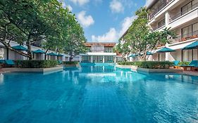 ดับเบิ้ลทรี บาย ฮิลตัน ภูเก็ต บ้านไทย รีสอร์ต